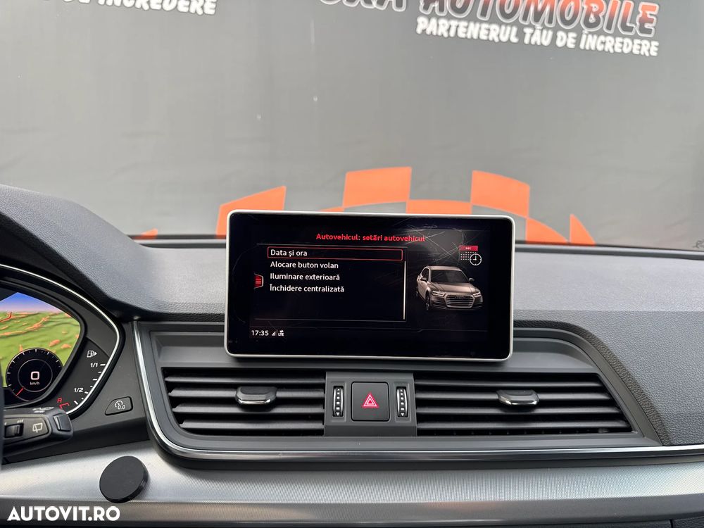 Audi Q5 2.0 40 TDI quattro S tronic Design - 24