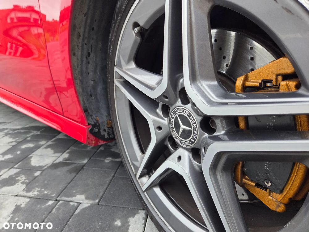 Mercedes-Benz CLA 220 4-Matic AMG Line 7G-DCT - 11