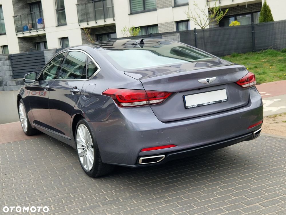 Hyundai Genesis - 6