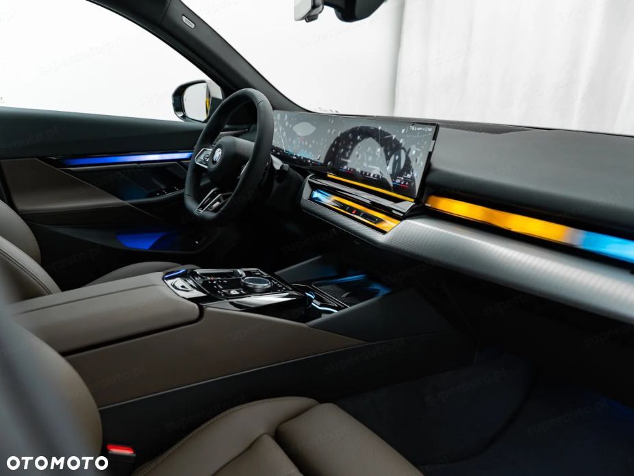 BMW Seria 5 - 12