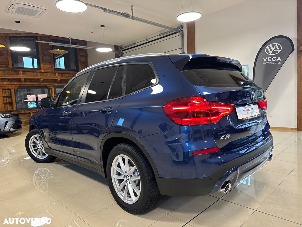 BMW X3 xDrive20d AT Luxury Line - 4