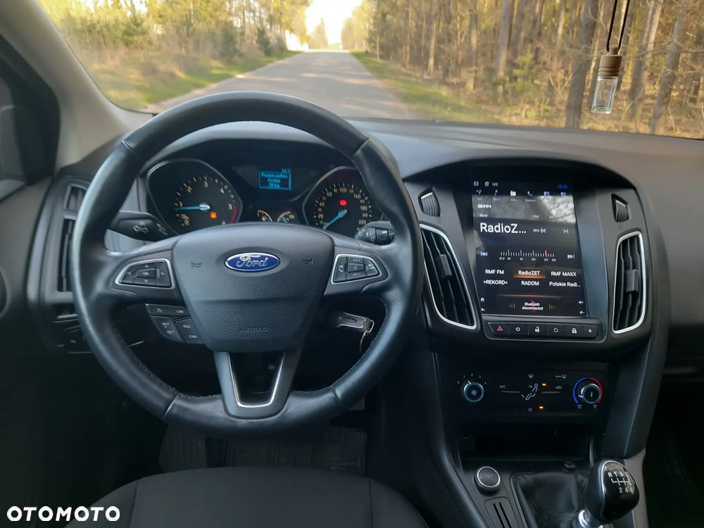 Ford Focus - 27