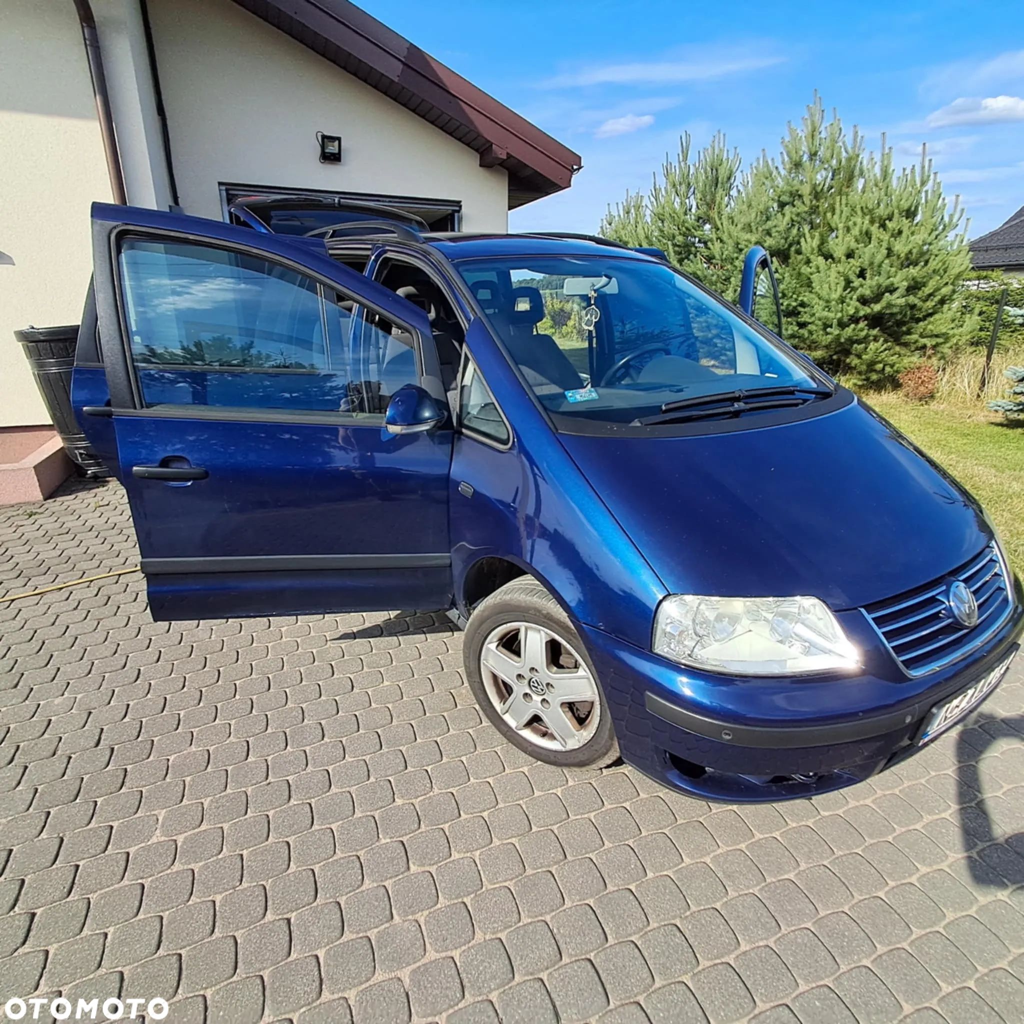 Volkswagen Sharan - 1
