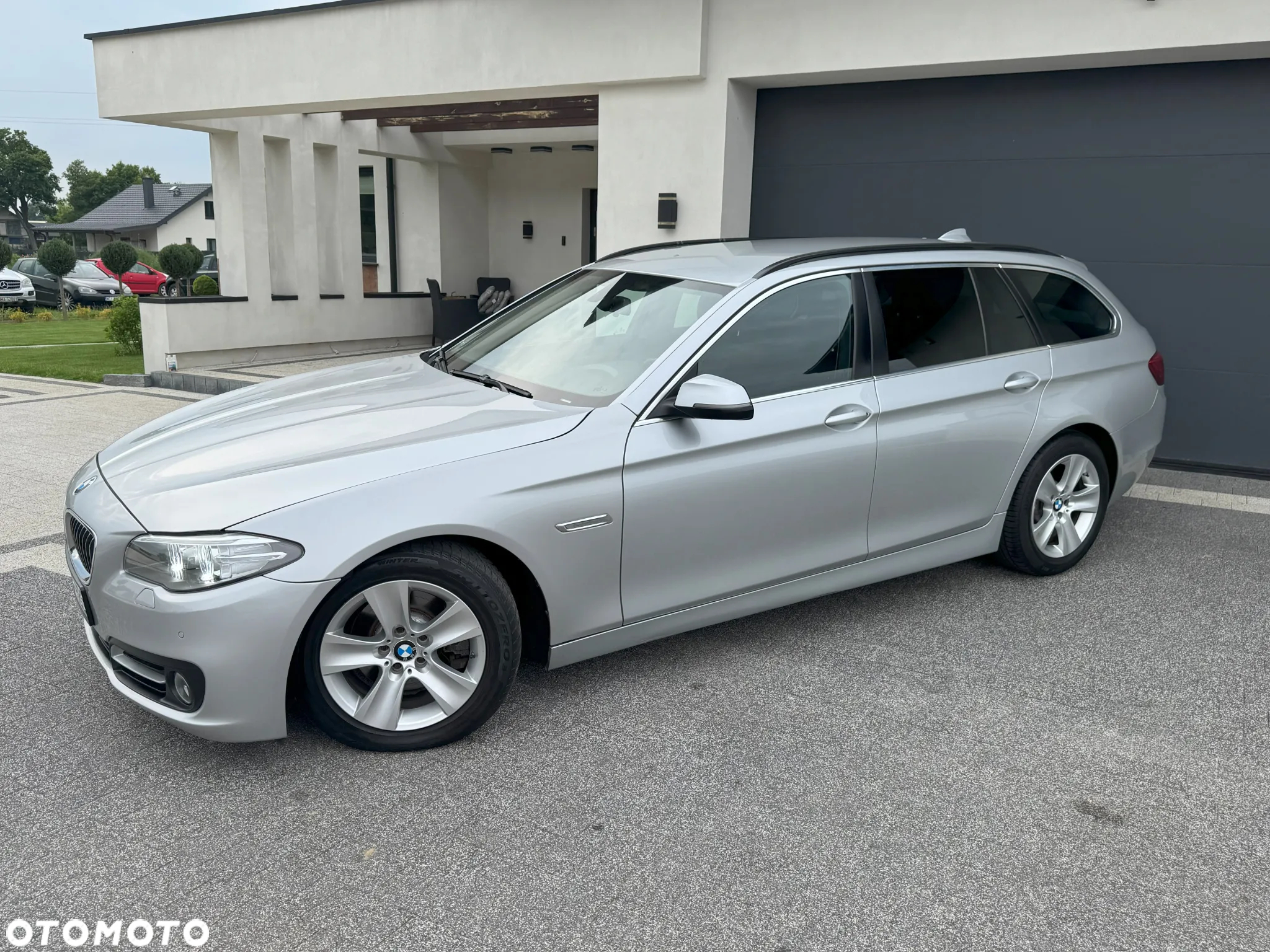 BMW Seria 5 520d Luxury Line - 11