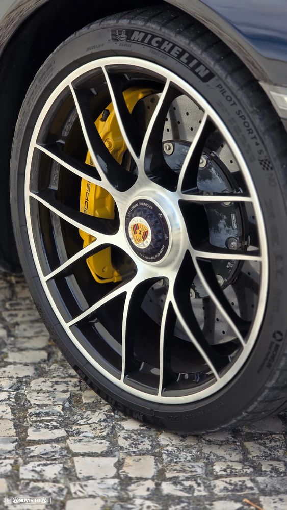 Porsche 911 (991) Turbo S PDK - 19