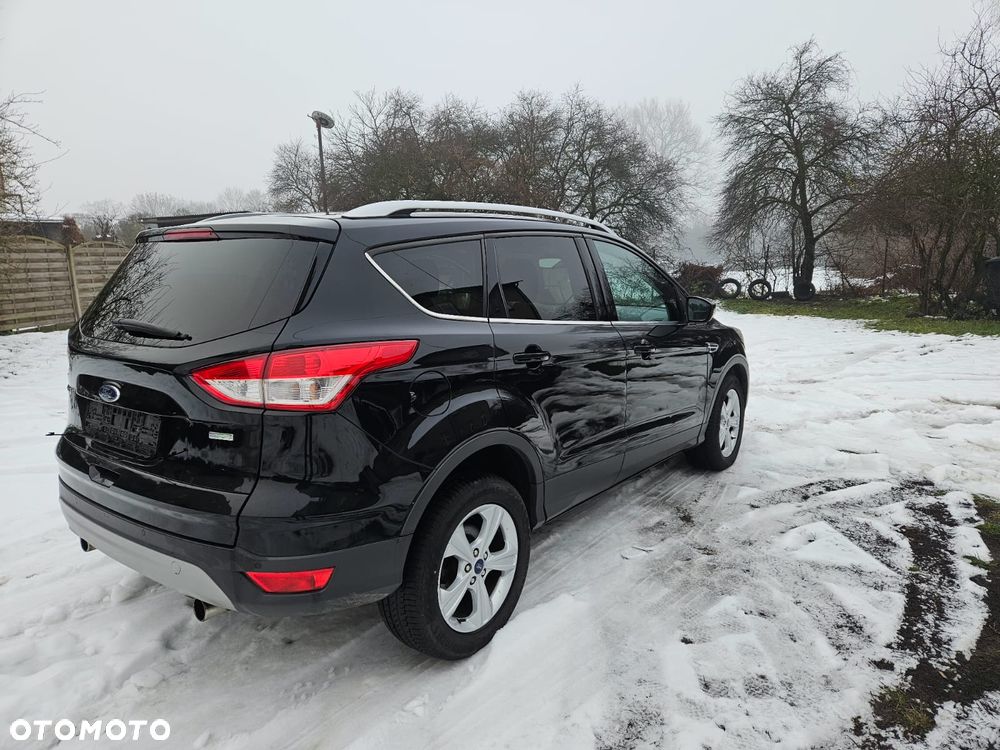 Ford Kuga - 10