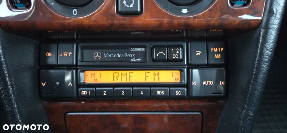 Mercedes-Benz Klasa E - 12