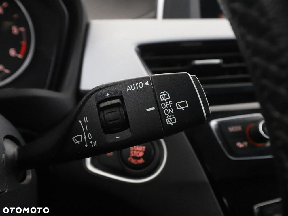 BMW X1 xDrive18d Advantage - 32