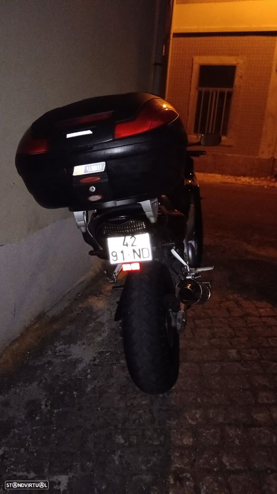 Honda CBR 600 F4 - 14