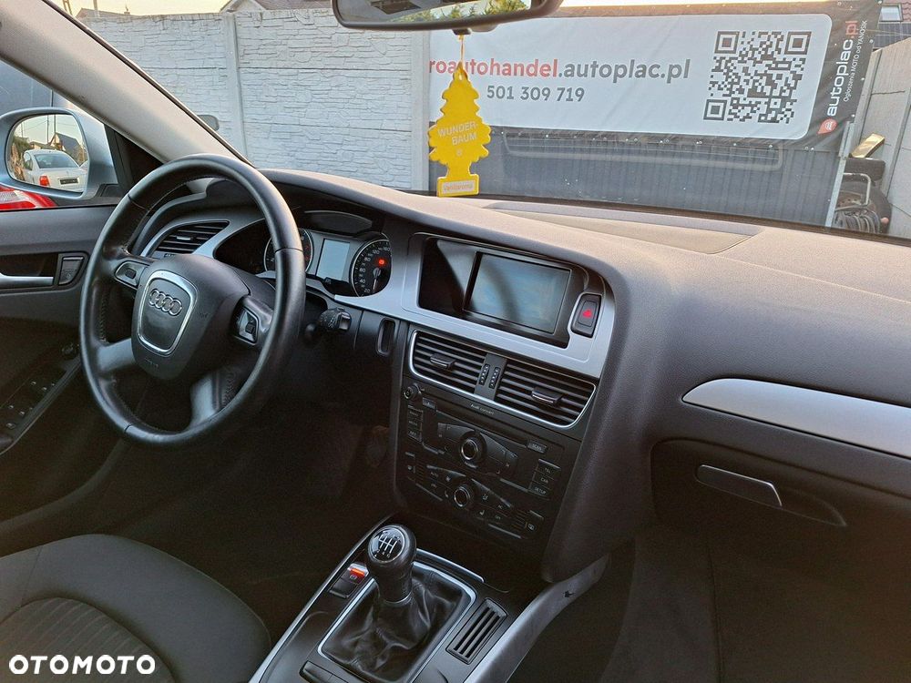 Audi A4 Avant 1.8 TFSI Ambiente - 22