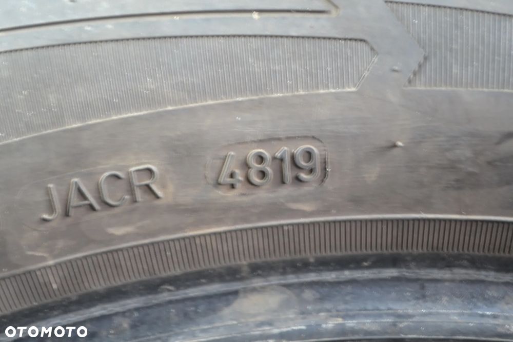 235/50R19 99V GOODYEAR ULTRA GRIP PERFORMANCE G1 SUV x4szt 9569z - 4