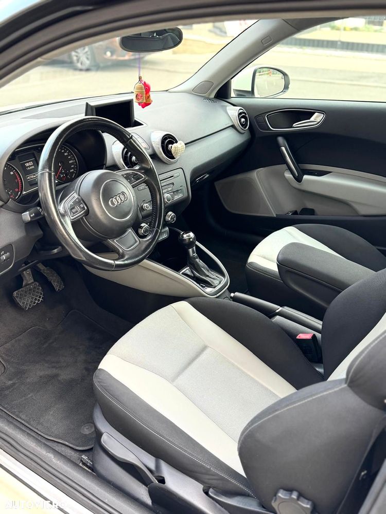 Audi A1 1.4 TFSI 119g Stronic Attraction - 5