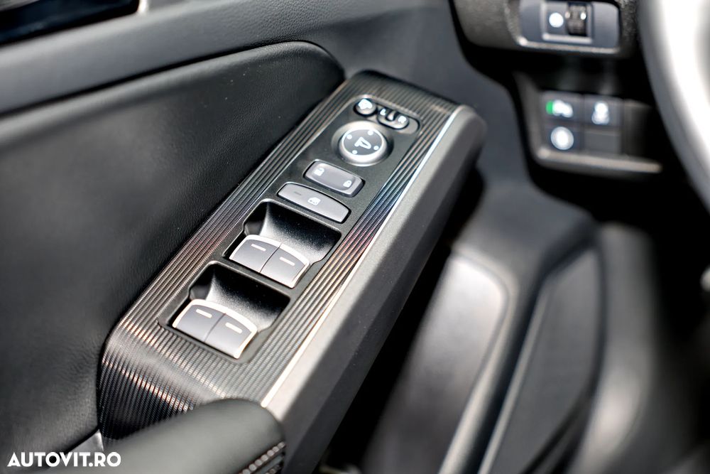Honda Civic 2.0 e:HEV E-CVT Advance - 28