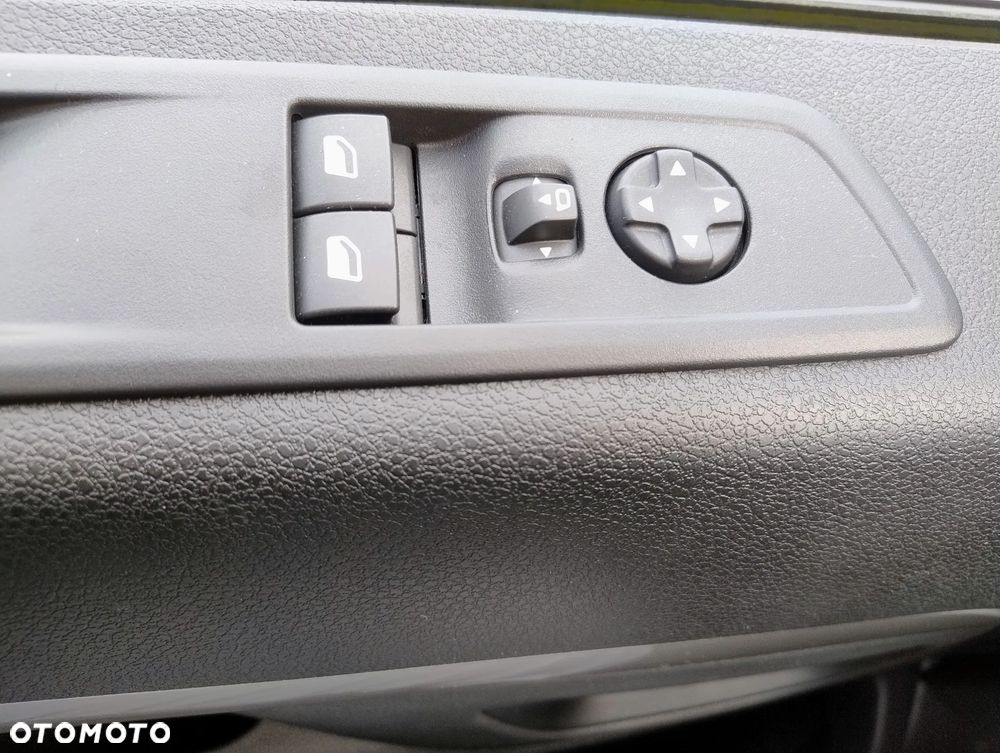 Opel Evivaro - 19