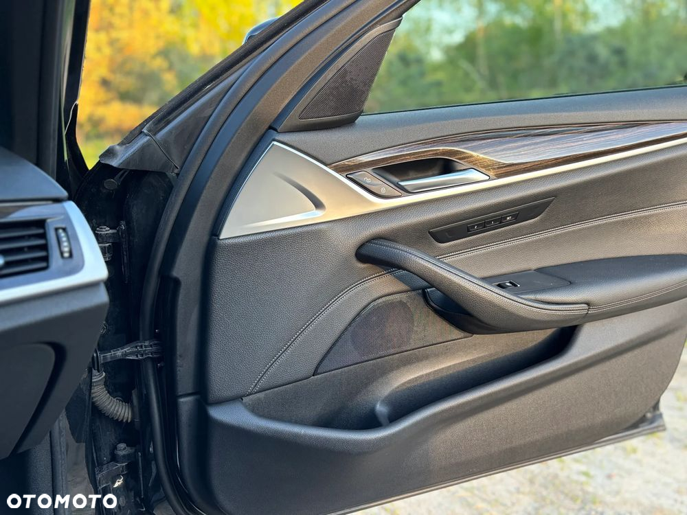 BMW Seria 5 520d Luxury Line sport - 7