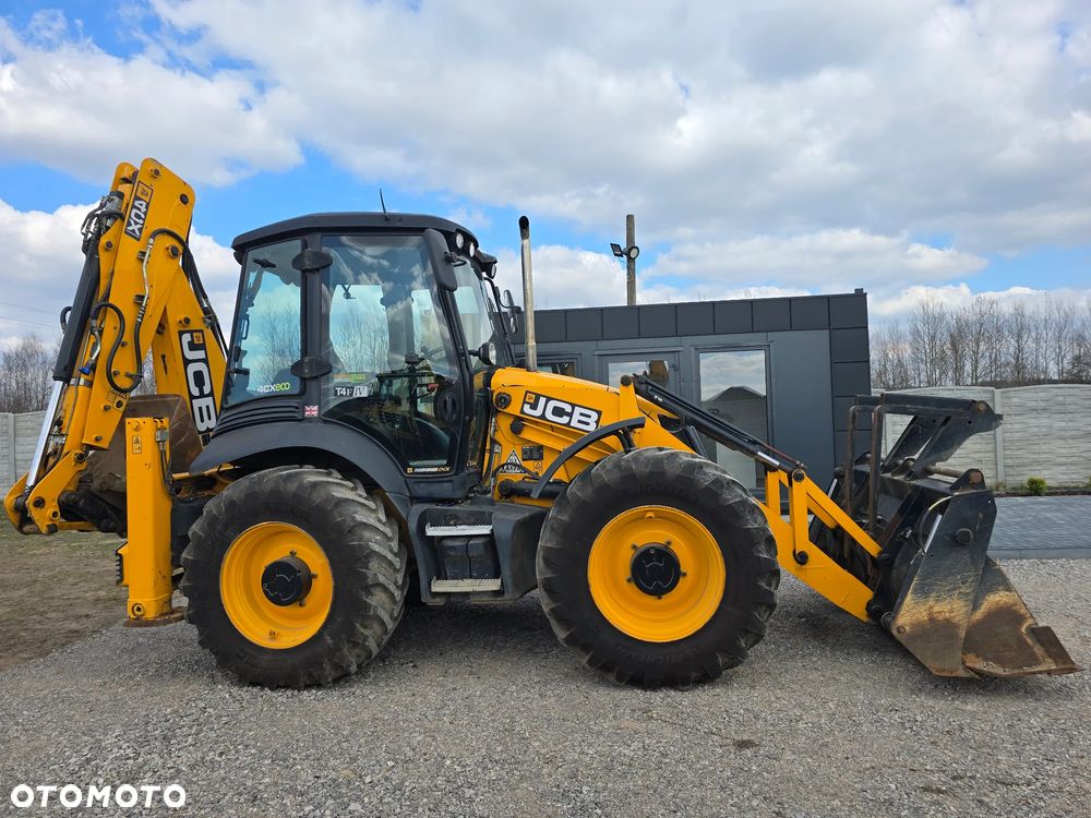 JCB - 8