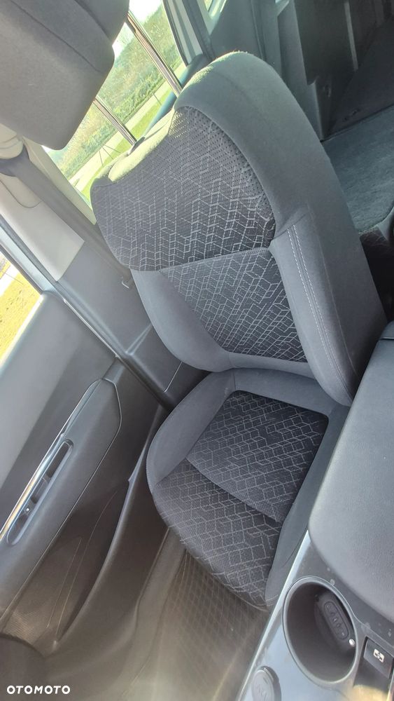 Peugeot 3008 1.6 HDi Active - 13