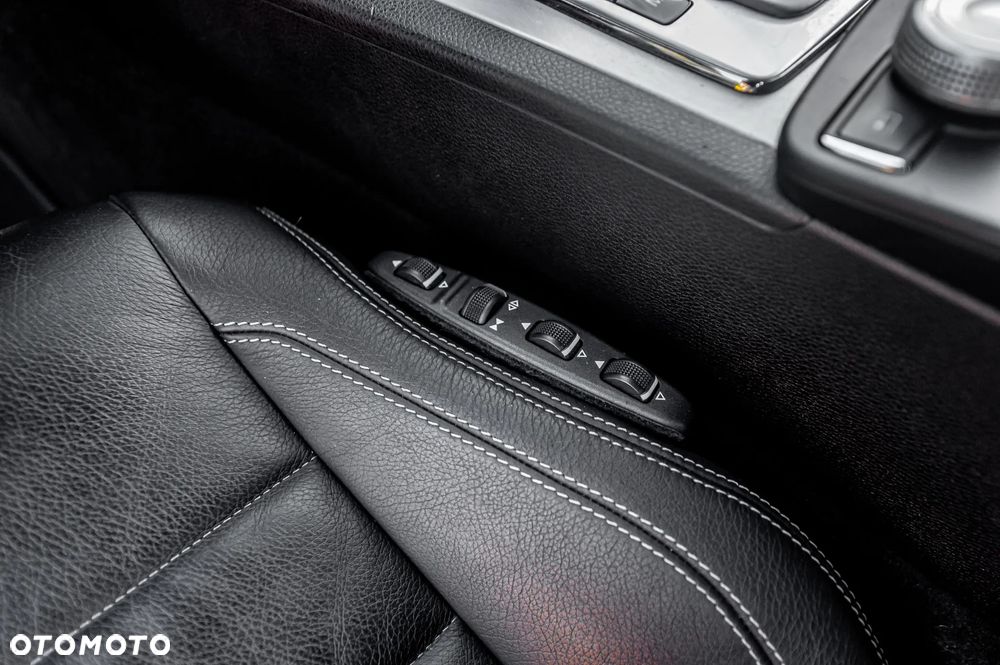 Mercedes-Benz Klasa E 350 CGI BlueEFFICIENCY 7G-TRONIC Avantgarde - 25