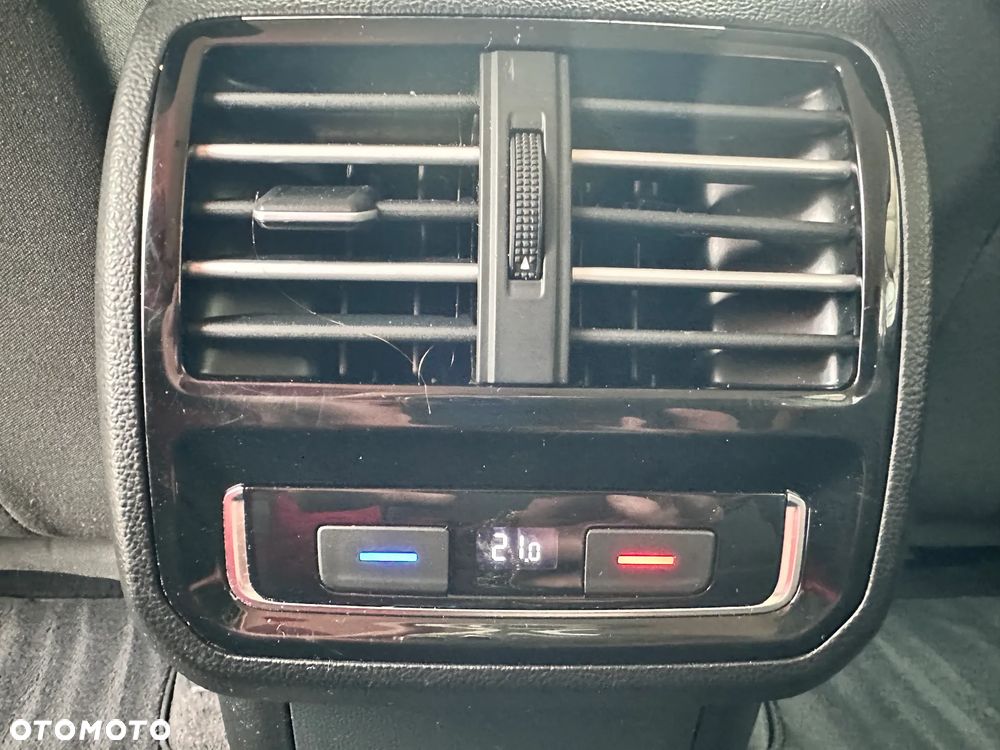 Volkswagen Passat - 7