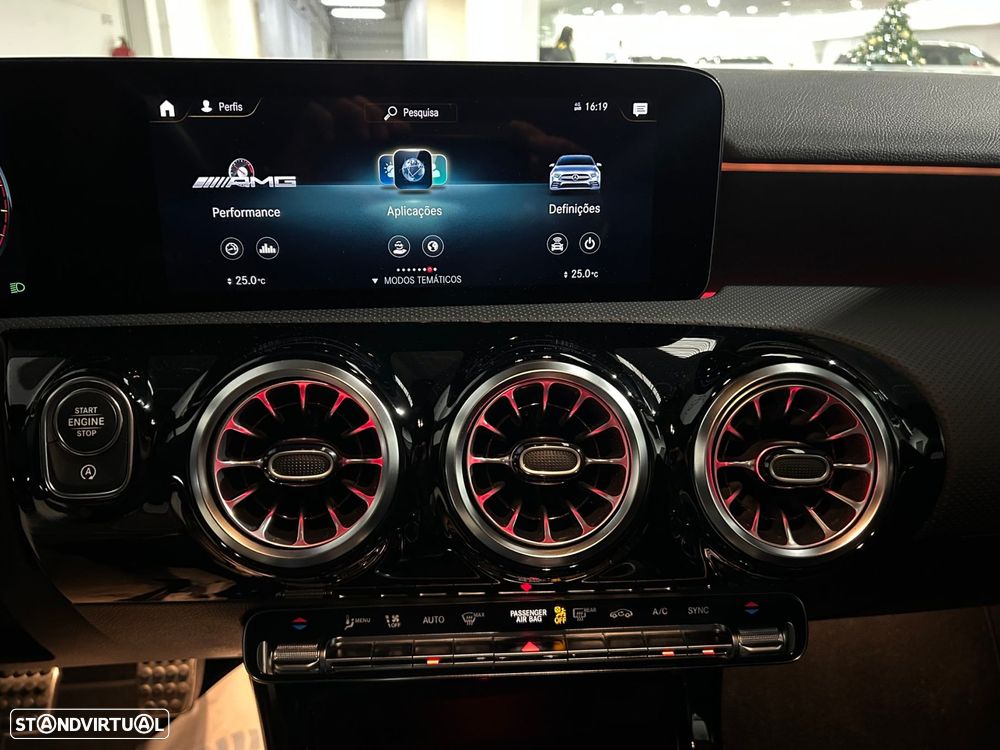 Mercedes-Benz A 160 AMG Line - 23