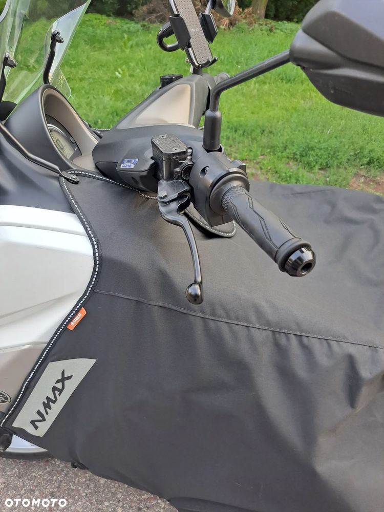 Yamaha NMAX - 14