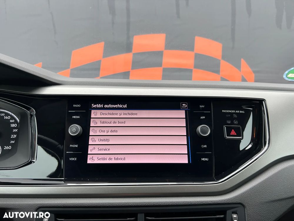 Volkswagen Polo 1.6 TDI SCR Highline - 24