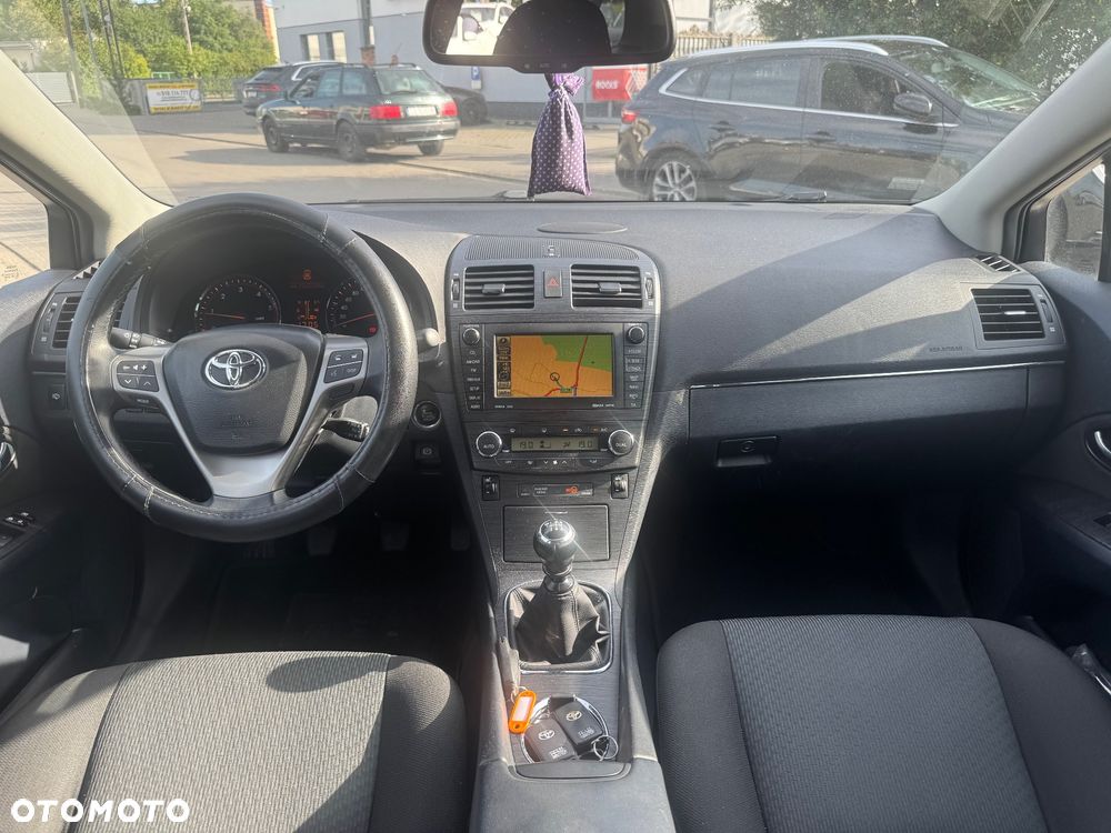 Toyota Avensis 2.2 D-CAT Combi Executive - 22