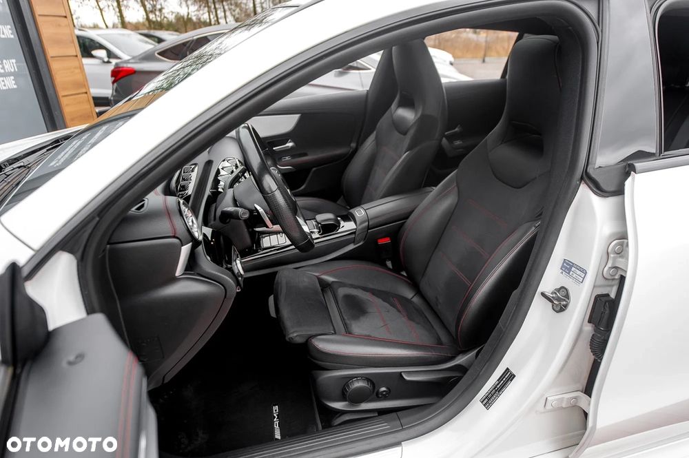 Mercedes-Benz CLA 220 7G-DCT AMG Line - 17