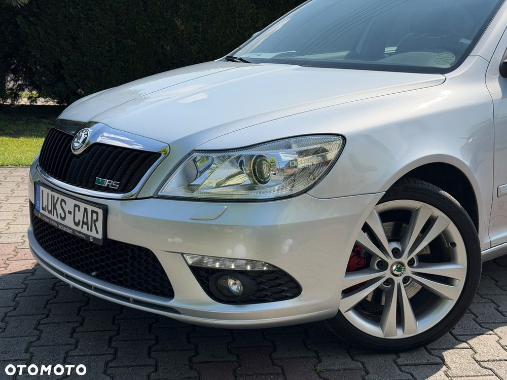 Skoda Octavia 2.0 TSI RS - 40