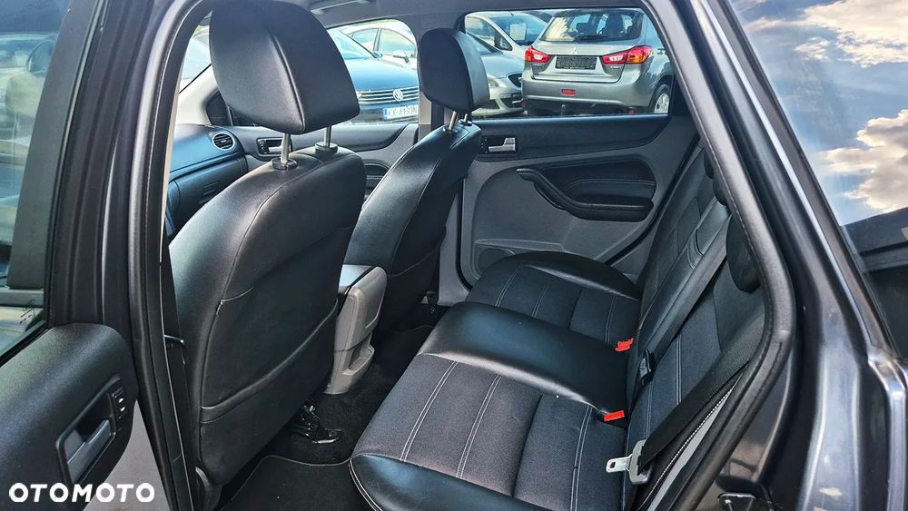 Ford Focus 1.6 16V Titanium - 31