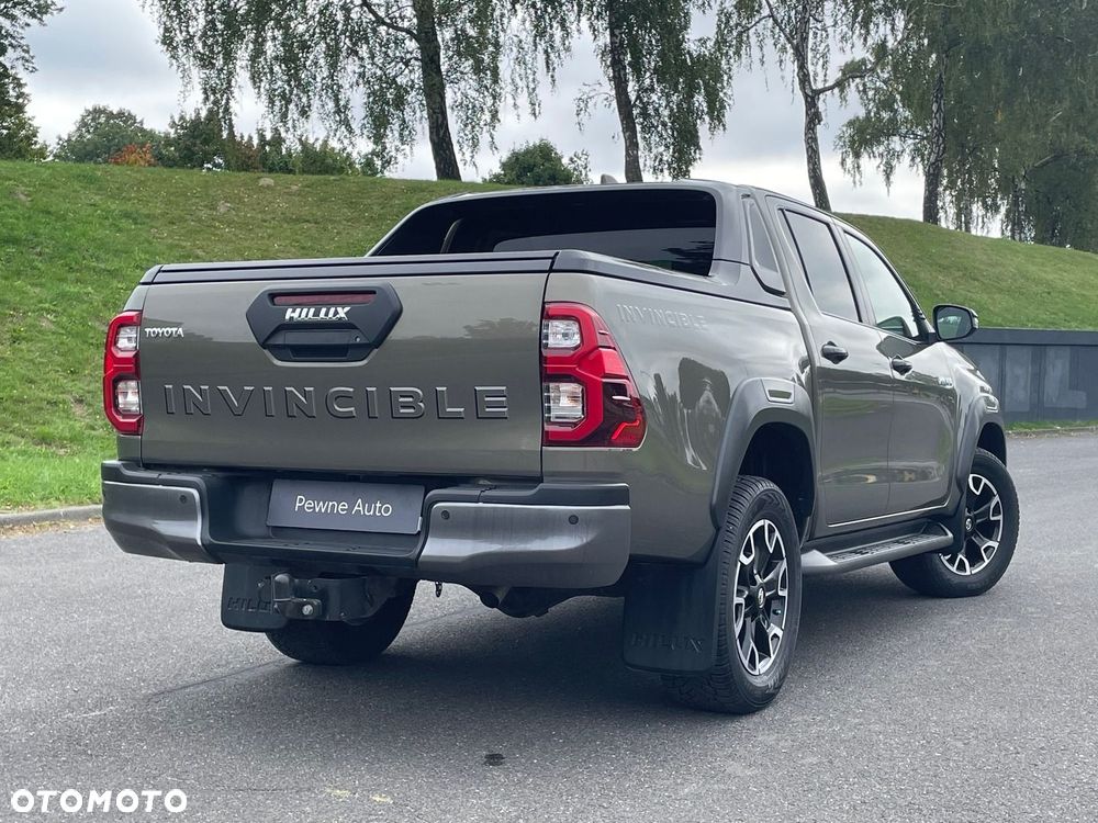 Toyota Hilux 2.8 D-4D Double Cab Invincible Sport 4x4 - 13