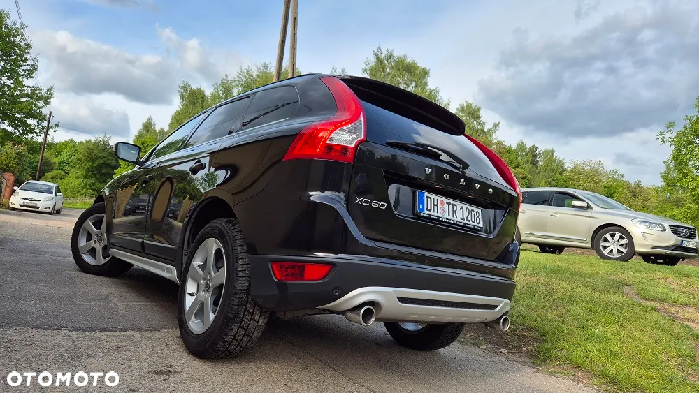 Volvo XC 60 D4 RDesign - 12