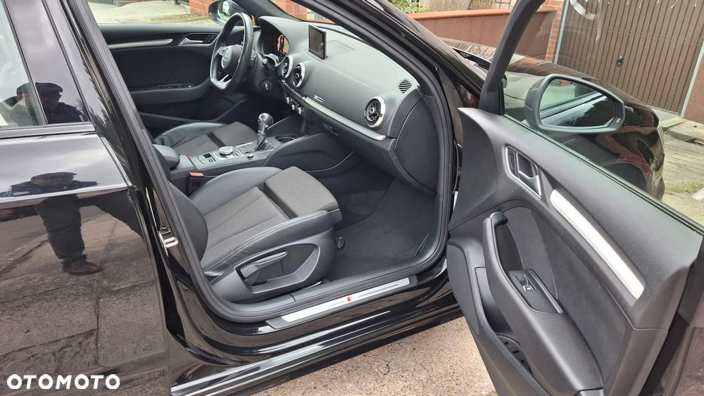 Audi A3 Sportback 2.0 TDI S tronic S line Sportpaket - 33