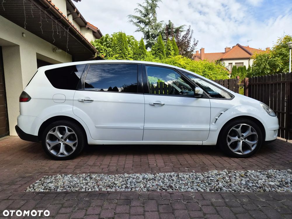Ford S-Max - 37
