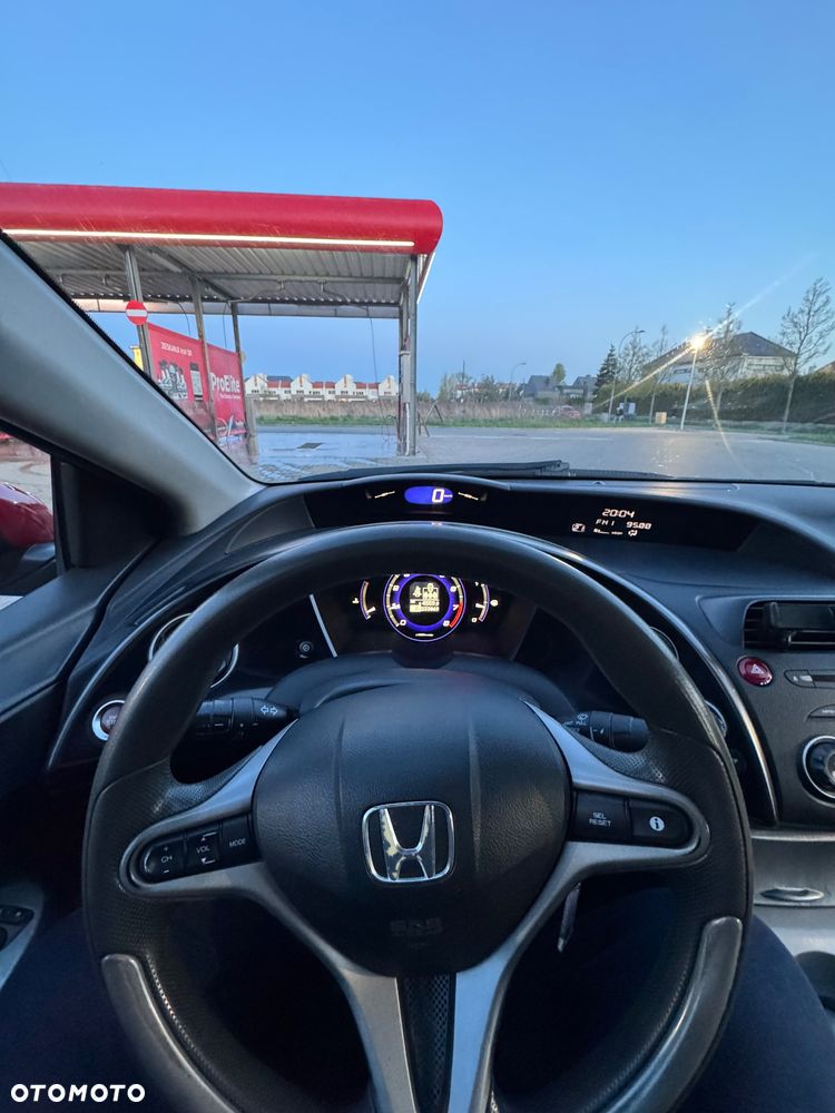 Honda Civic 1.8 Comfort - 31