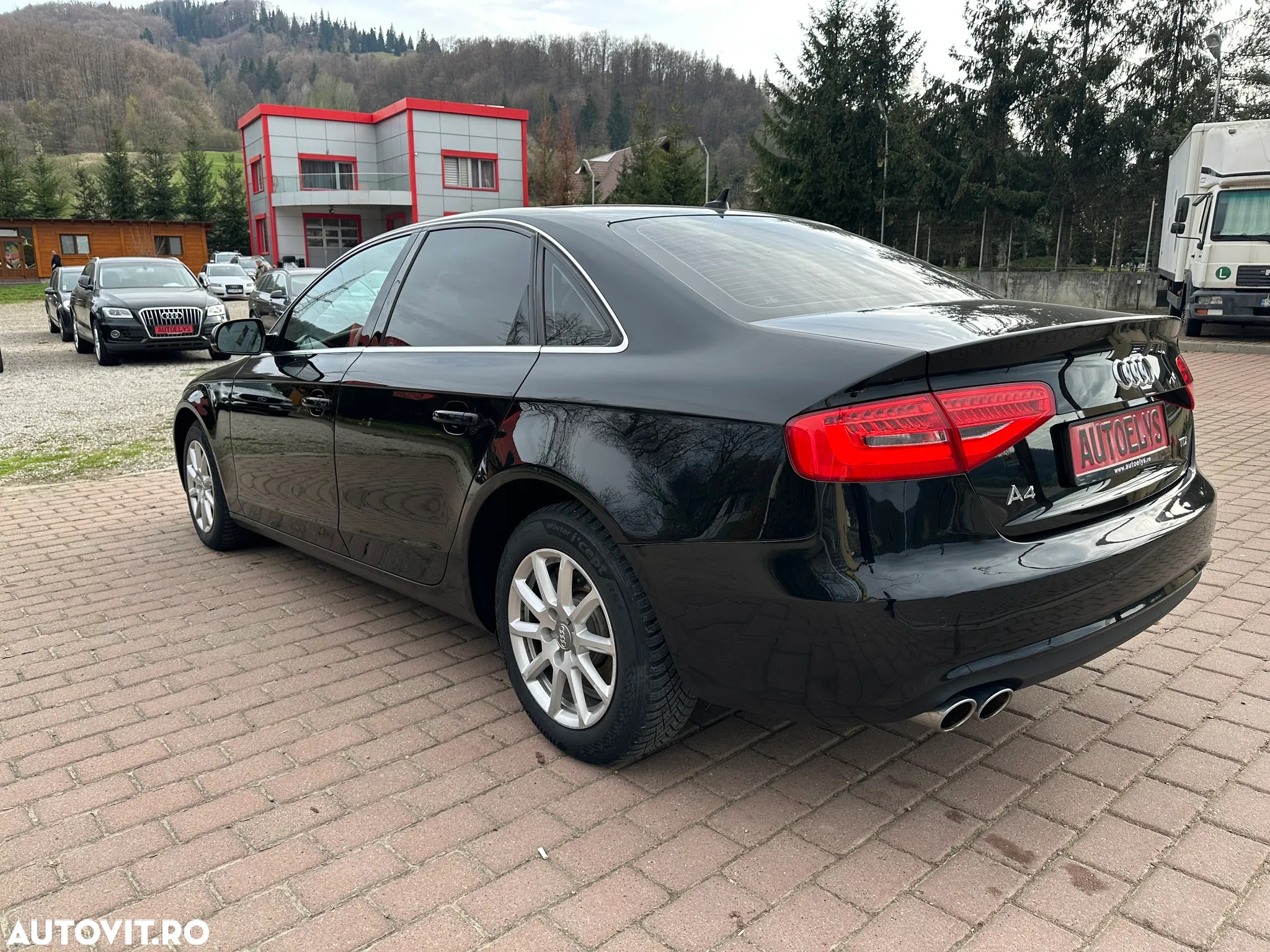 Audi A4 - 9