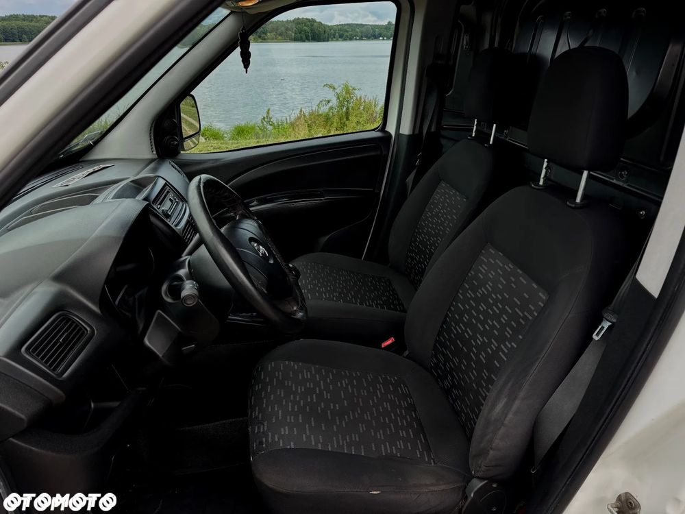 Opel Combo - 11