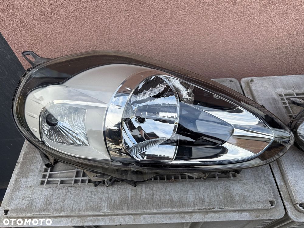 Lampa przednia FIAT PUNTO EVO KOMPLET EUROPA ORYGINALNE VALEO - 2