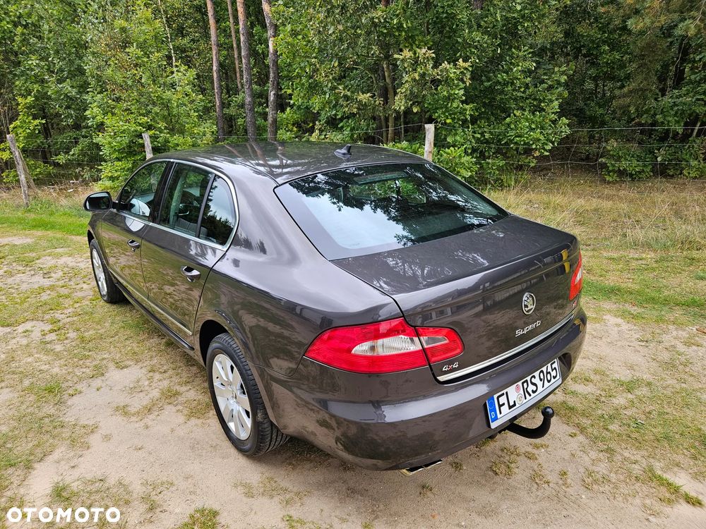 Skoda Superb 2.0 TDI 4x4 Elegance - 6