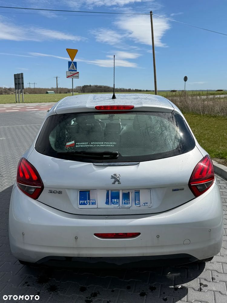 Peugeot 208 - 9