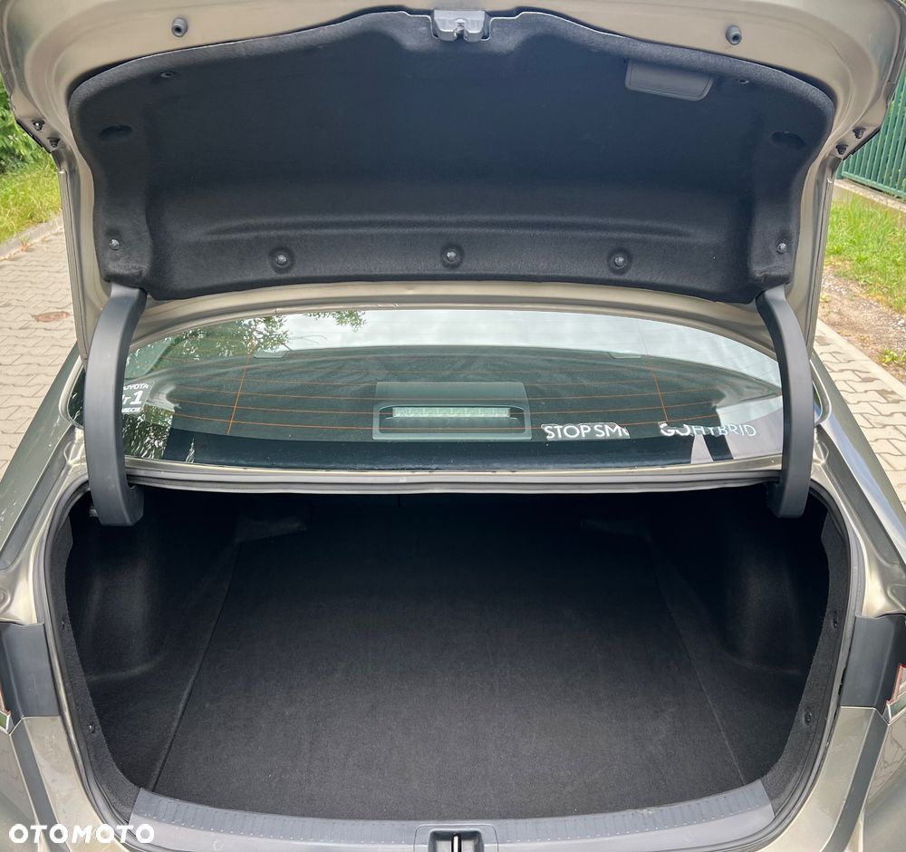 Toyota Corolla 1.8 Hybrid Active - 26