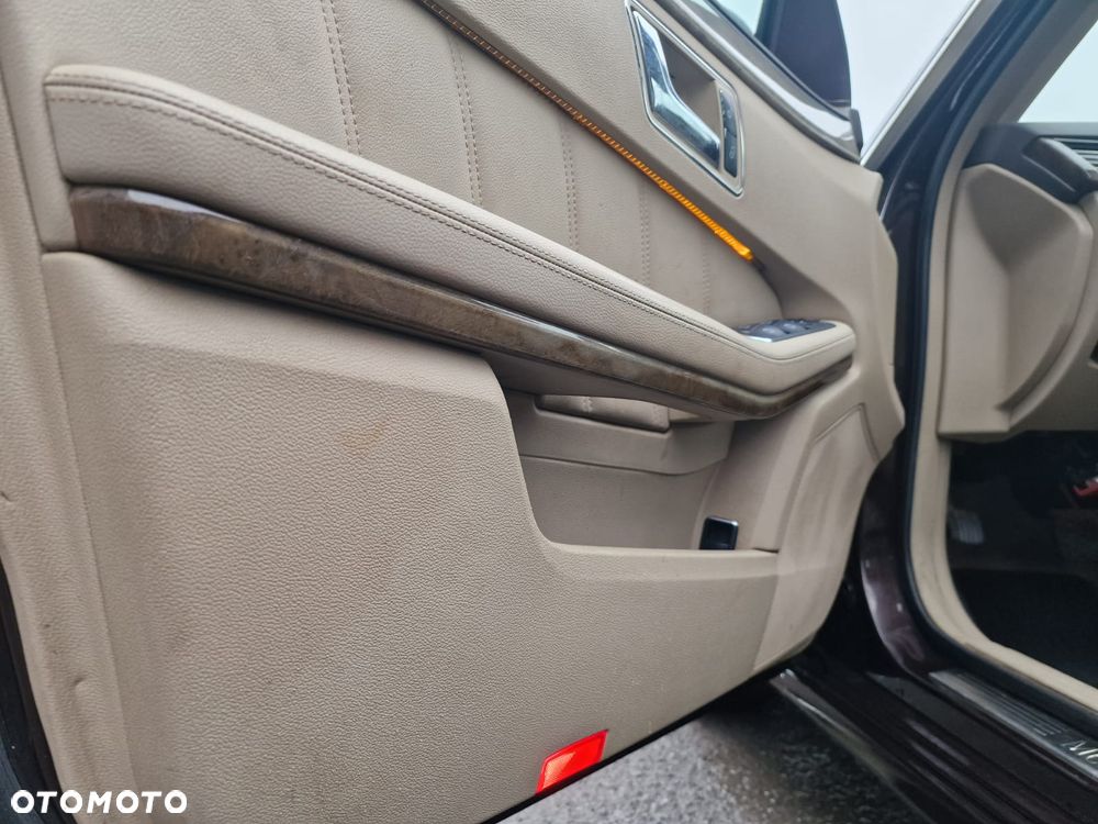 Mercedes-Benz Klasa E 350 CDI DPF 4Matic BlueEFFICIENCY 7G-TRONIC - 14