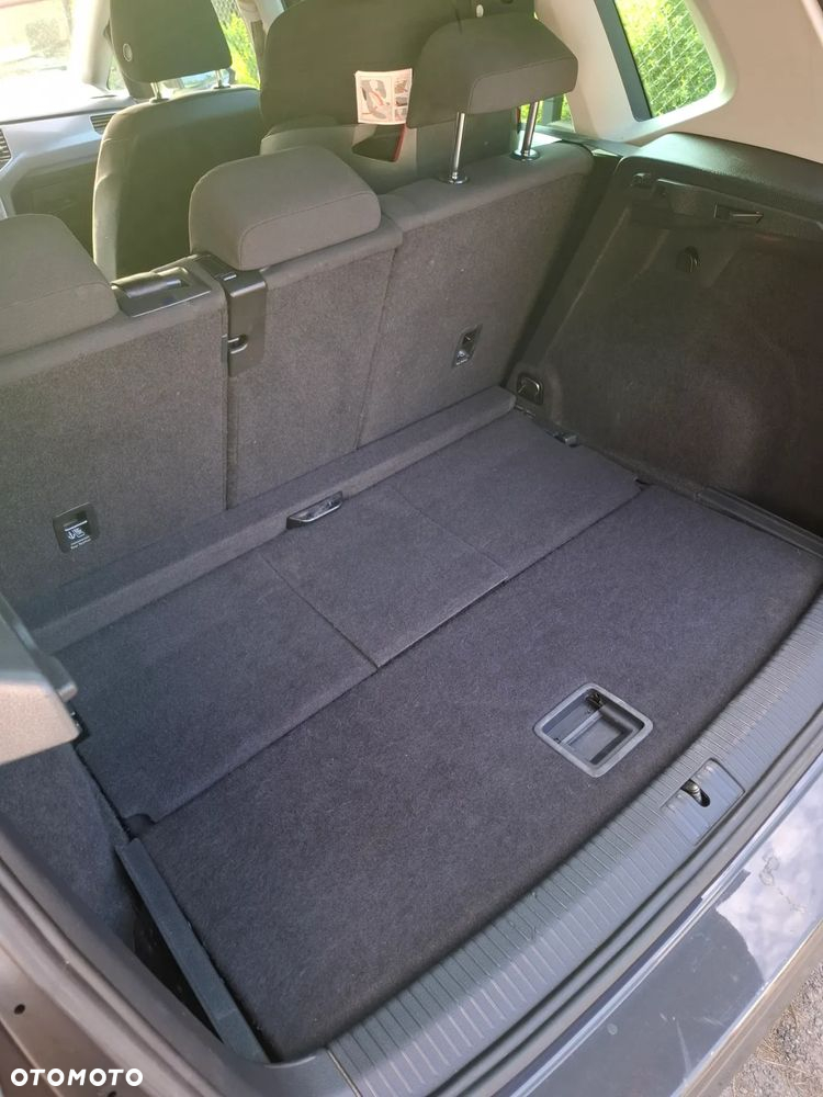 Volkswagen Golf Sportsvan VII SV 1.2 TSI BMT Comfortline - 9