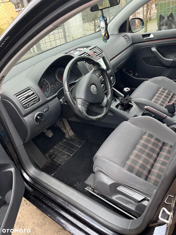 Volkswagen Golf 1.6 Q-Line - 6