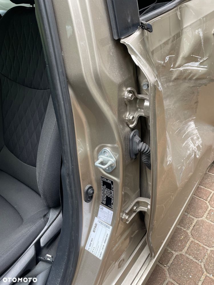 Toyota Corolla 1.8 Hybrid GPF Comfort - 9