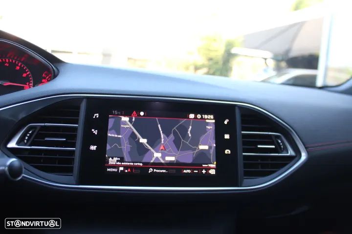 Peugeot 308 PureTech 263 Stop & Start GTi by Sport - 42