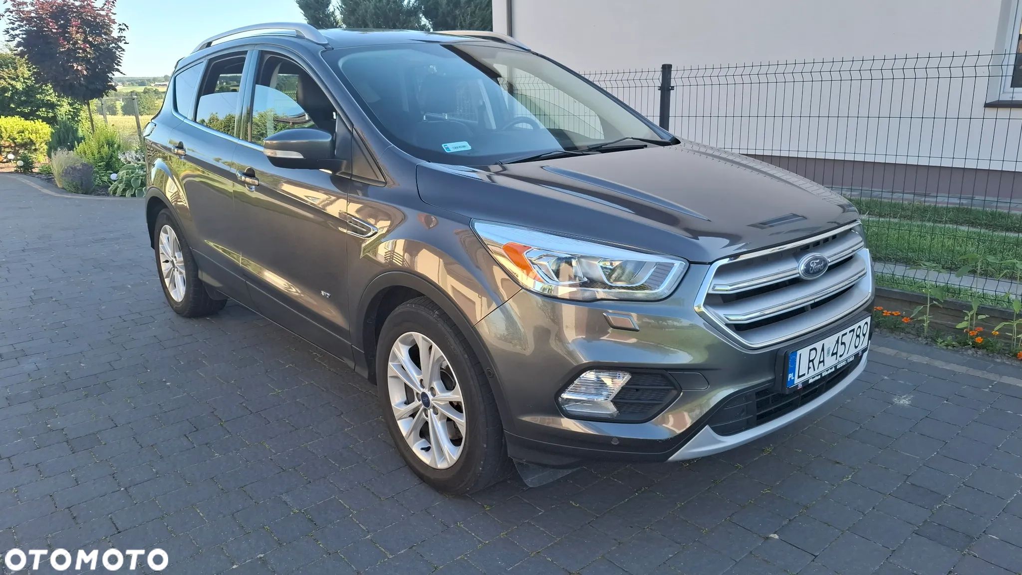 Ford Kuga 2.0 TDCi 4WD Titanium - 1