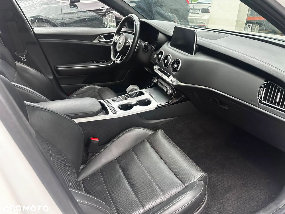 Kia Stinger 3.3 T-GDI V6 GT Prestige Line AWD - 8