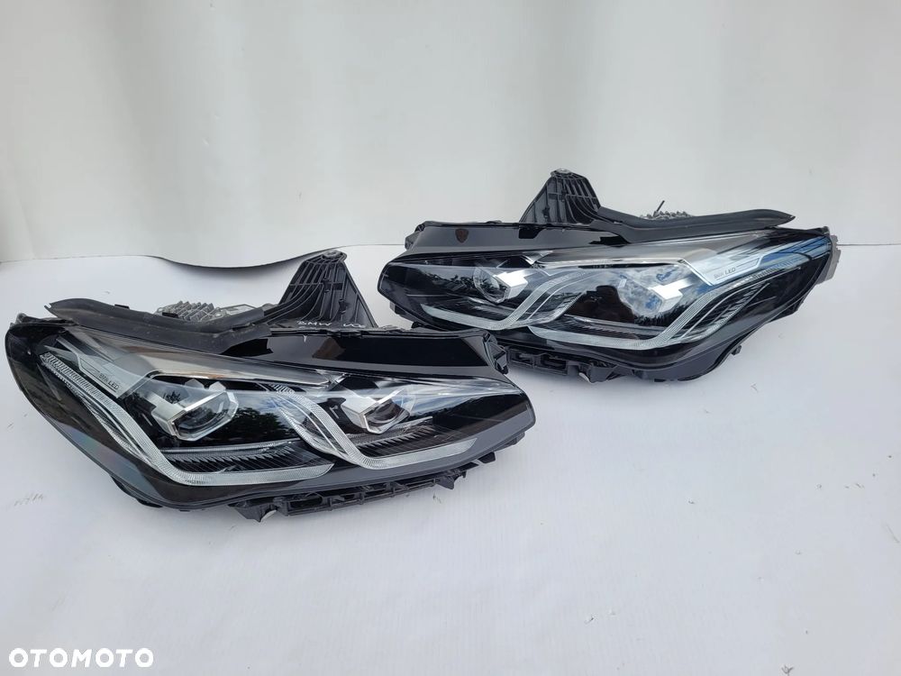 BMW U06 ACTIVE TOURER- LAMPA LAMPY PRZEDNIE PRZÓD - 1