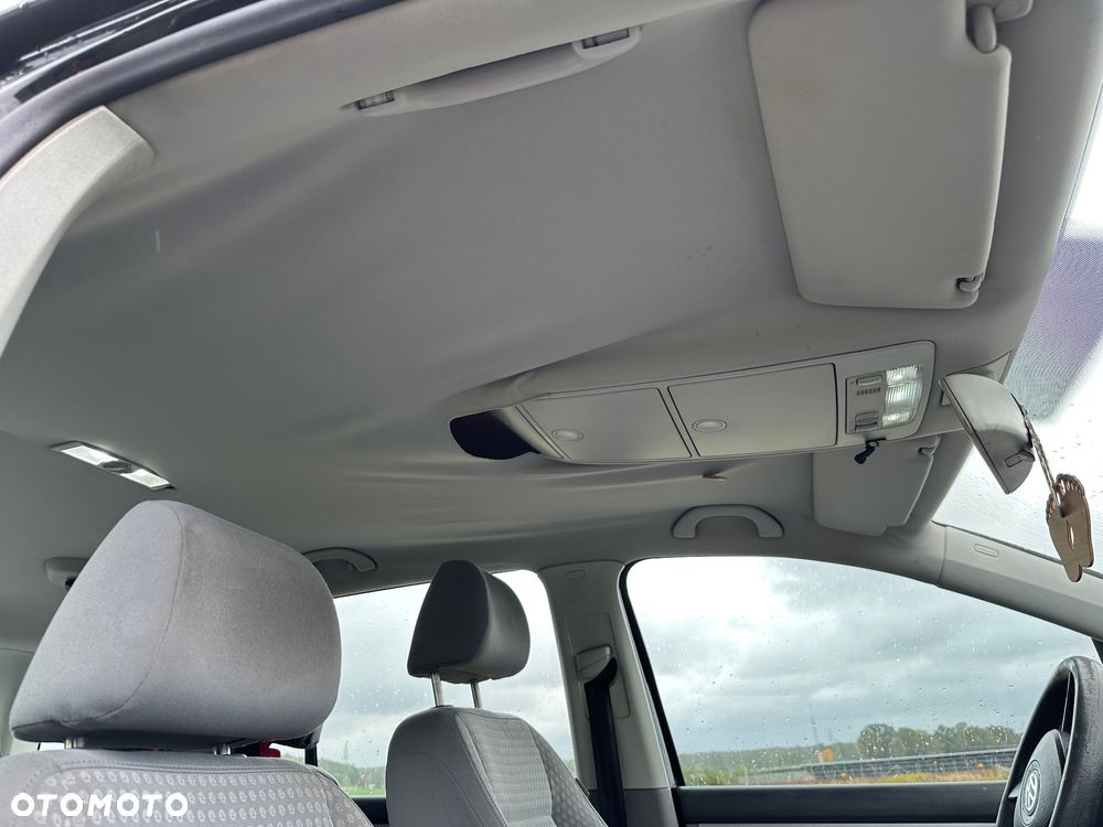 Volkswagen Touran 1.9 TDI Conceptline - 9